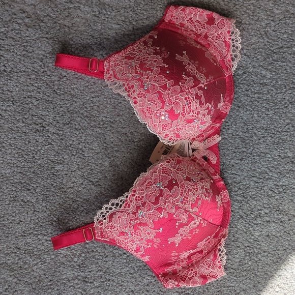 VS pushup bra NWT - Picture 1 of 3